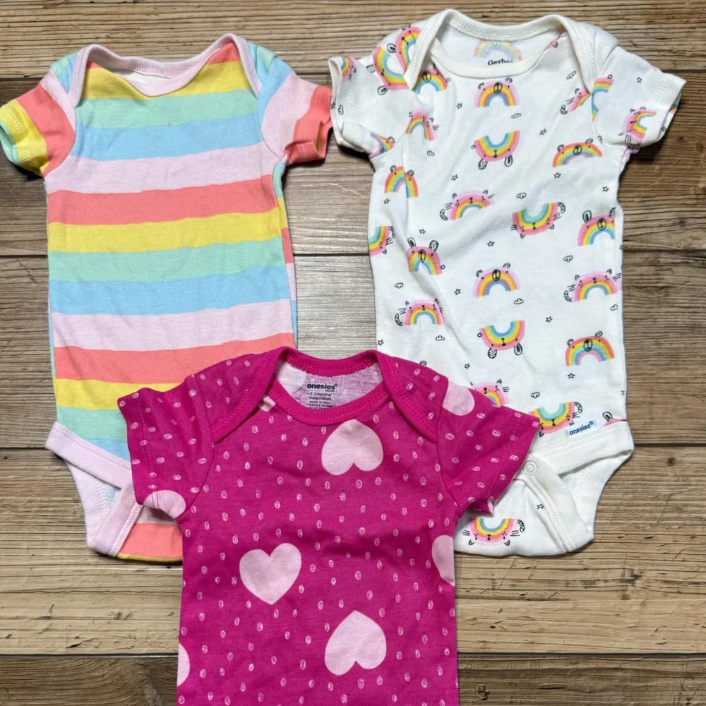 Gerber | Baby Onesies Bundle | 0-3M